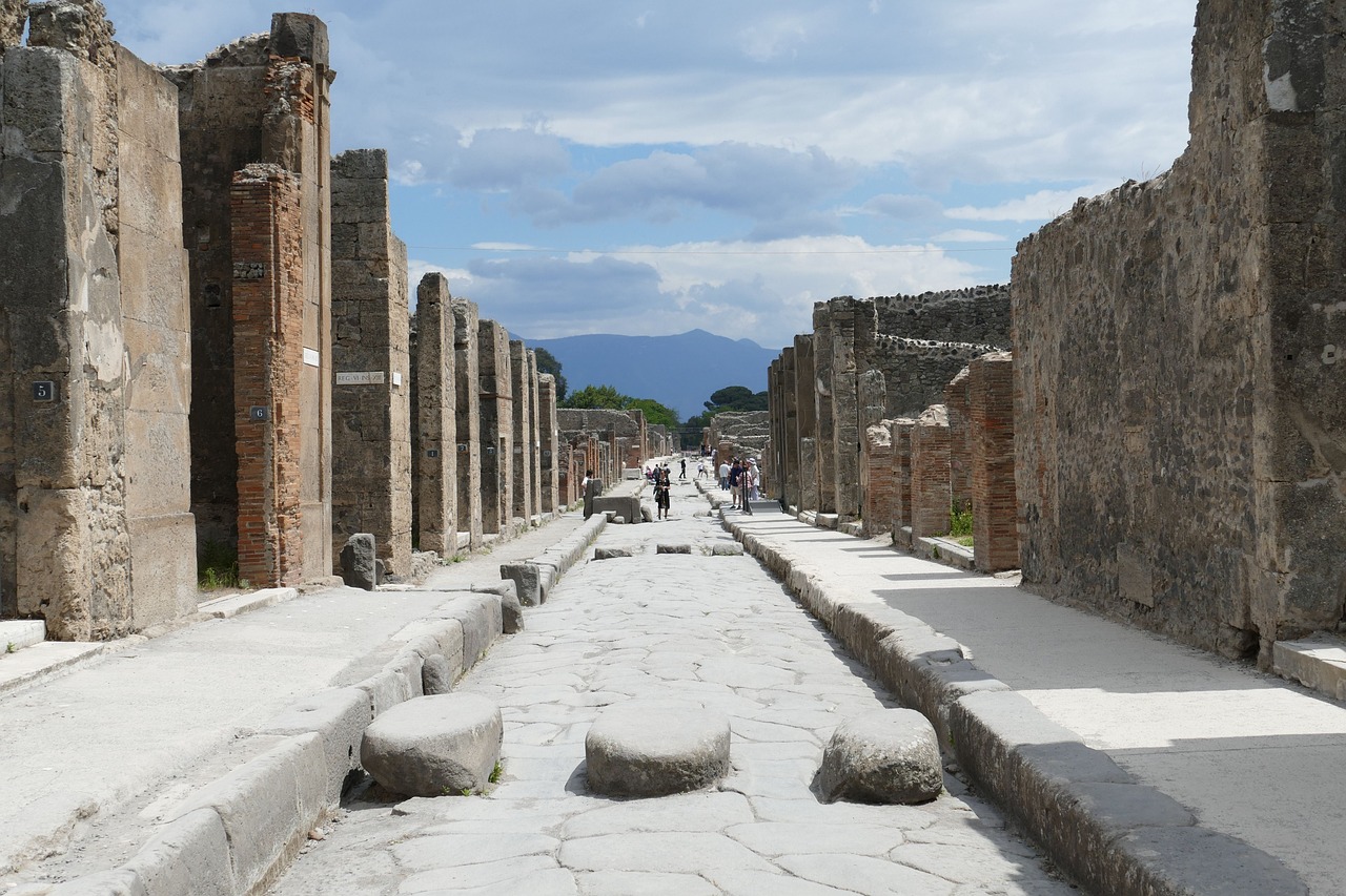 pompeii-2580680_1280.jpg